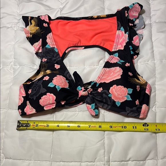 Time & Tru Floral Ruffle Bikini Top - Picture 4 of 9